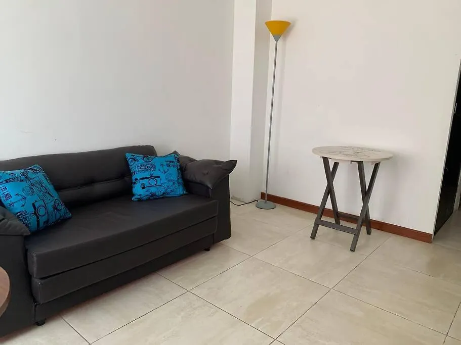 Apartamento Cerca Del Centro Comercial Titan. 300 Bogota