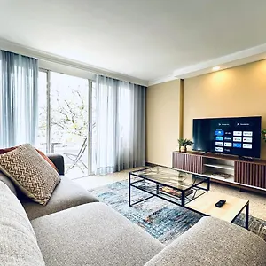  Apartamento Amplio Apartamento Frente Al Centro Comercial Colombia