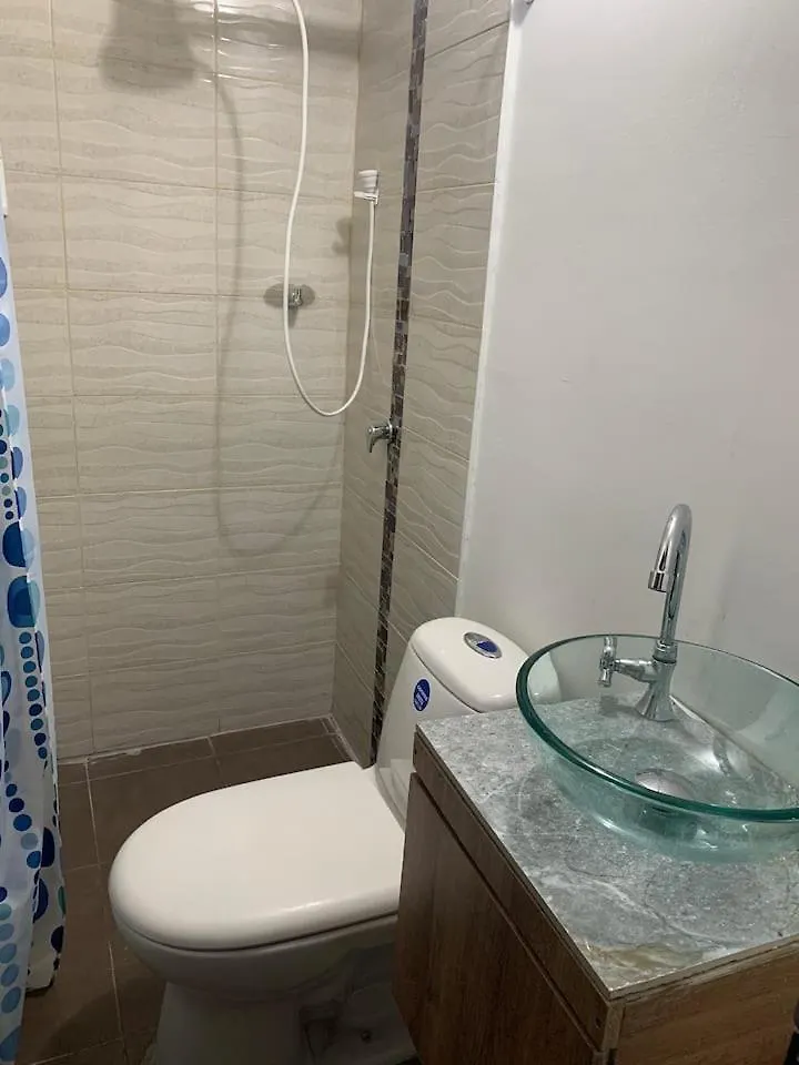 Apartamento Cerca Del Centro Comercial Titan. 300 Bogotá