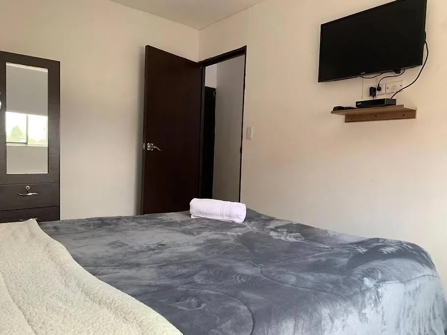 Apartamento Cerca Del Centro Comercial Titan. 300 Bogotá Colombia