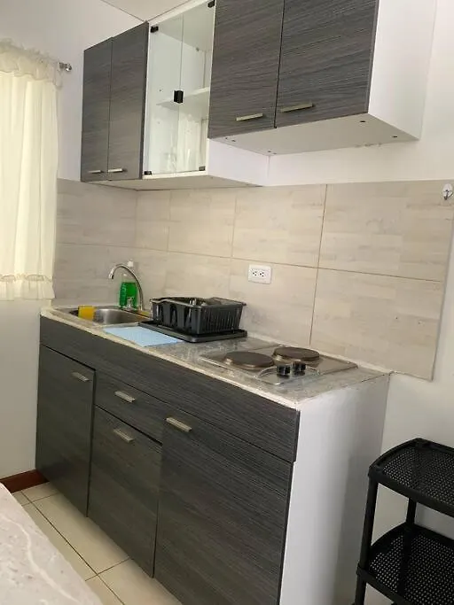 Apartamento Cerca Del Centro Comercial Titan. 300 Bogotá