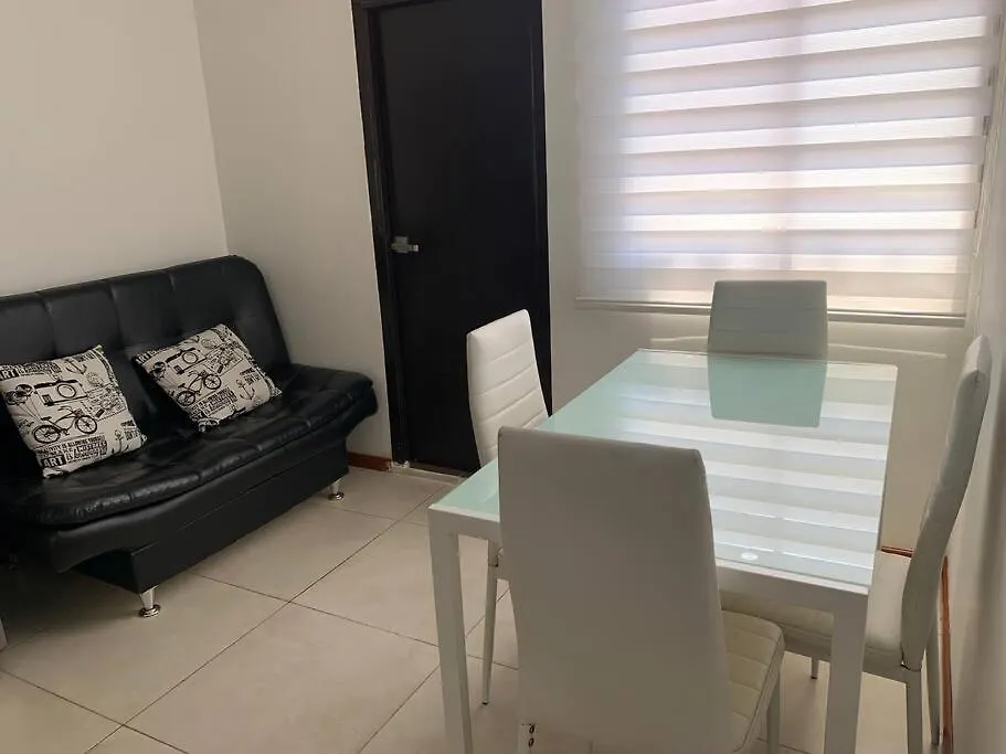 Apartamento Cerca Del Centro Comercial Titan. 300 Bogotá